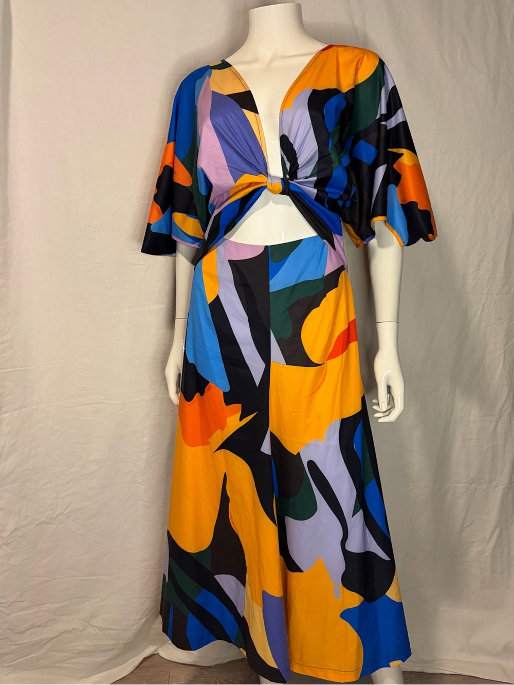 Rivir Abstract Print Midi Dress with Tie Front and Short Sleeves